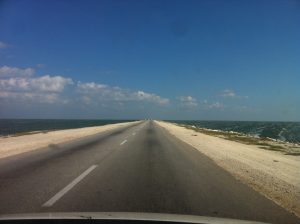 Img post Rumbo a los Cayos. Carretera Cuba - Pasaporte y Millas